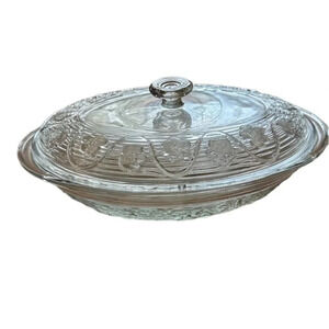 Anchor Hocking Avalon Oval Vintage Covered Casserole Dish